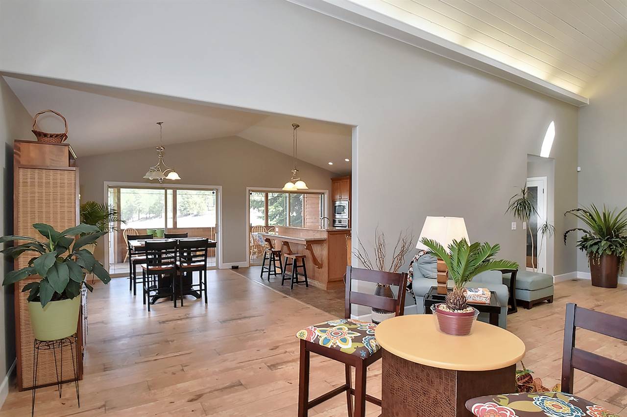 12311 East Randall Road Mead, WA 99021 - Photo 8 of 20