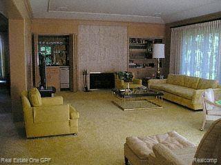24 South Deeplands Road Grosse Pointe, MI 48236 - Photo 5 of 18 Family room