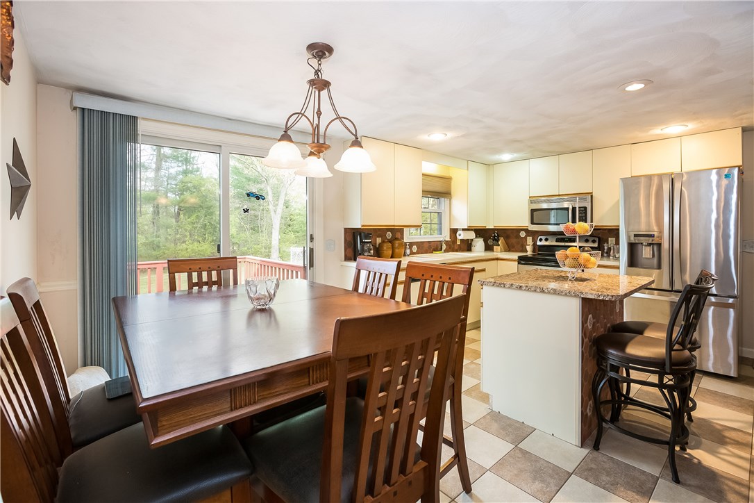71 Reservoir Road Coventry, RI 02816 - Photo 8 of 32 Gallery Image 8
