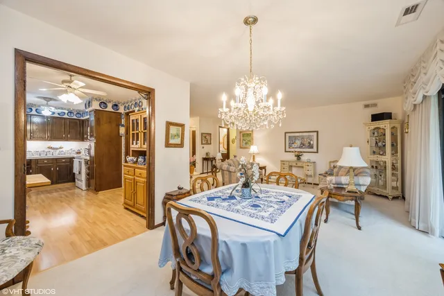 $299,000 | 301 Lake Hinsdale Drive, Unit 404, Willowbrook, IL 60527