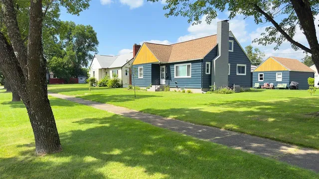 $199,500 | 204 East 3rd Avenue North, Aurora, MN 55705