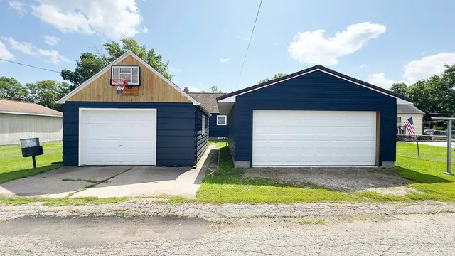 $199,500 | 204 East 3rd Avenue North, Aurora, MN 55705