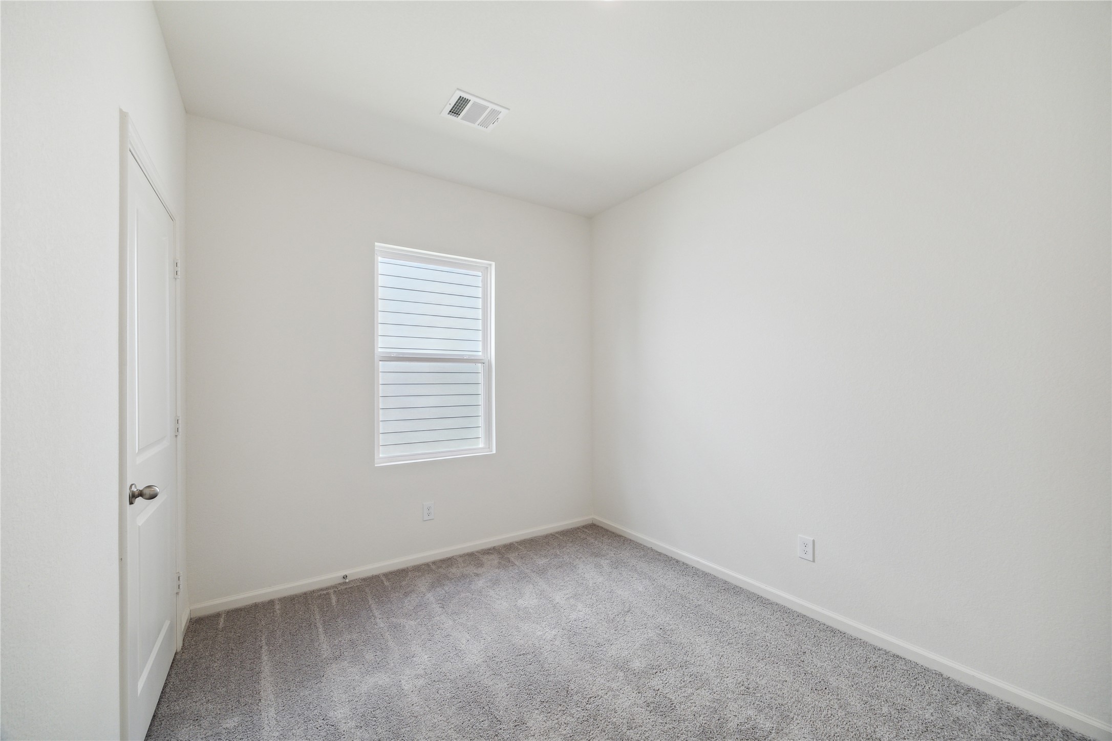 10035 Tiger Flower Lane Houston, TX 77016 - Photo 7 of 10