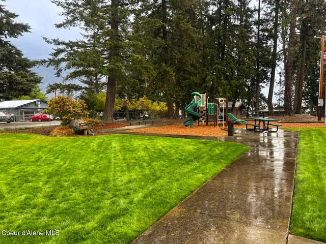 $275,000 | 33972 North Corbin Street, Unit A2, Bayview, ID 83803