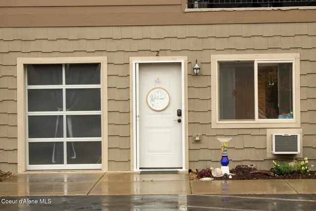 $275,000 | 33972 North Corbin Street, Unit A2, Bayview, ID 83803