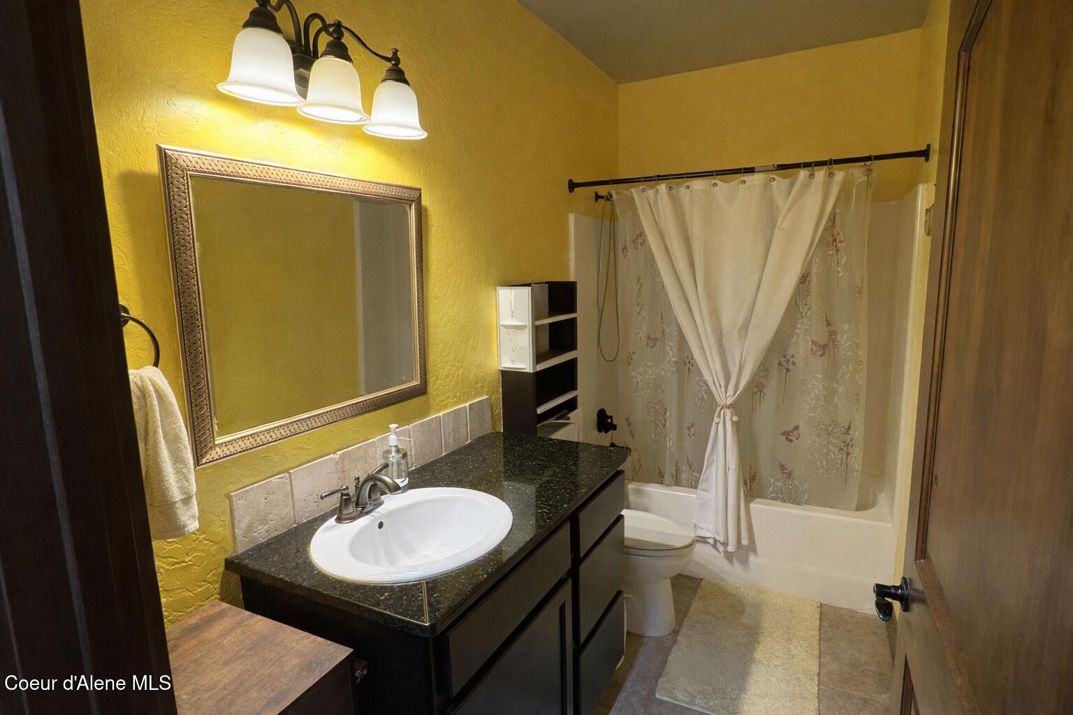 33972 North Corbin Street, Unit A2 Bayview, ID 83803 - Photo 9 of 17 9