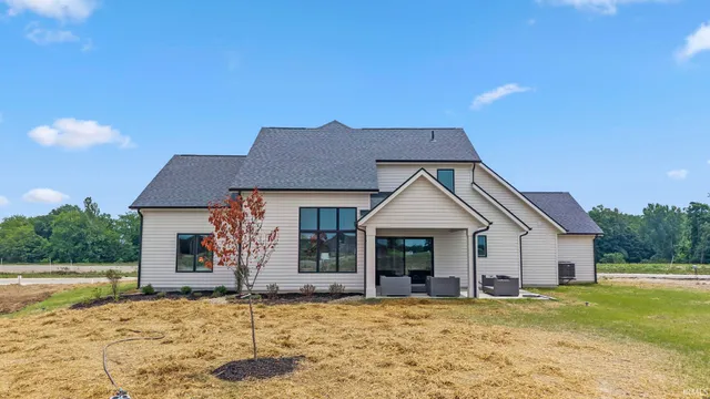 $464,900 | 511 Caribou Crossing, Auburn, IN 46706