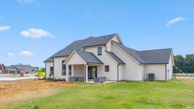 $464,900 | 511 Caribou Crossing, Auburn, IN 46706