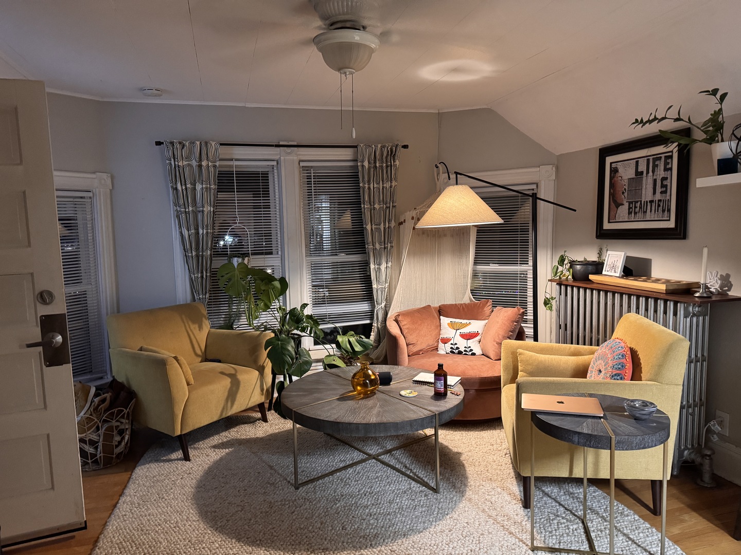 325 3rd Street, Unit 2 Libertyville, IL 60048 - Photo 3 of 9