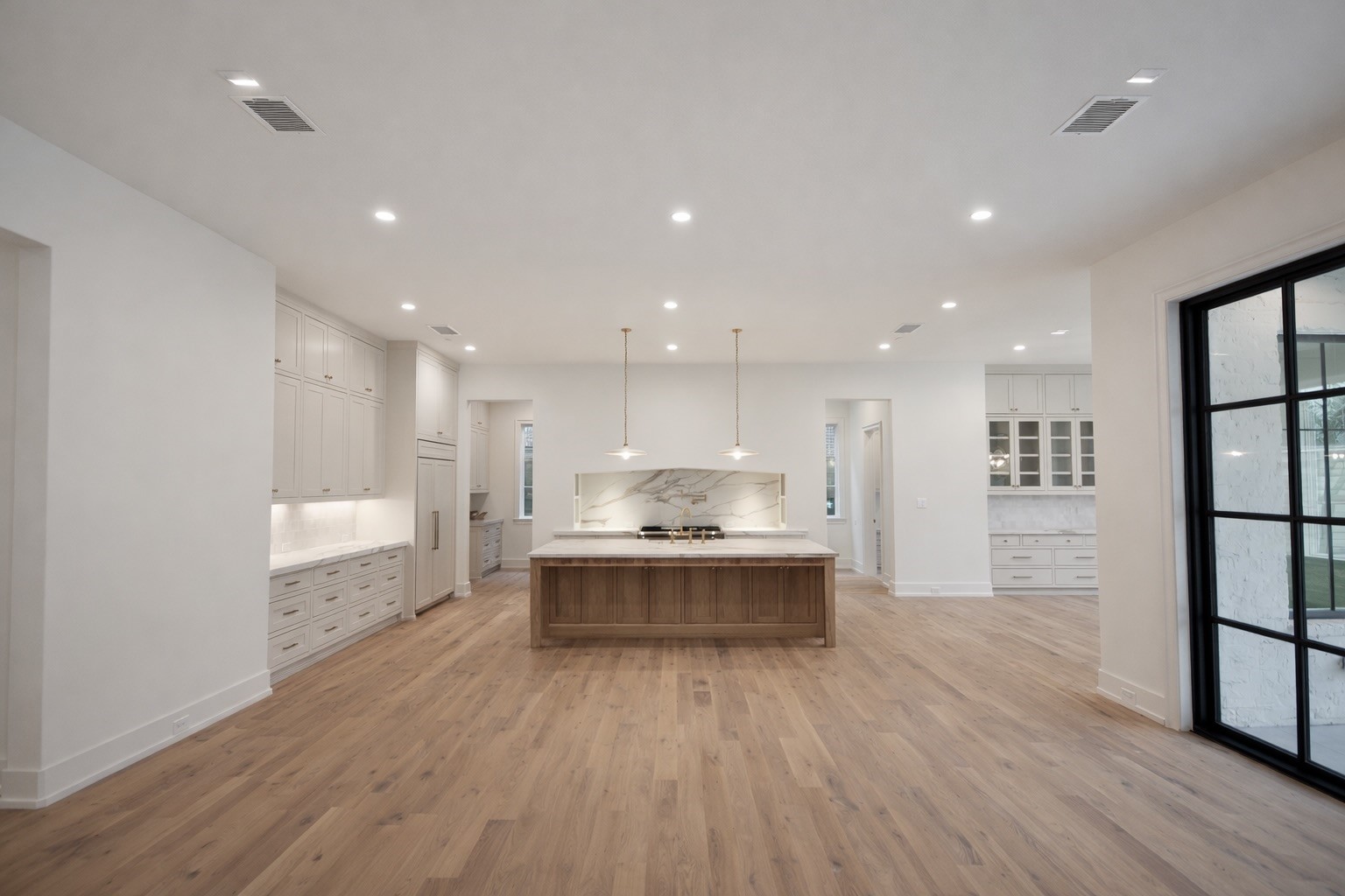 4107 Whitman Street Houston, TX 77027 - Photo 5 of 29 Kitchen