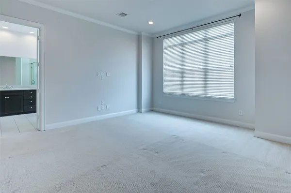 $2,750 | 2209 Chenevert Street, Unit C, Houston, TX 77003