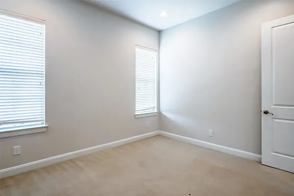 $2,750 | 2209 Chenevert Street, Unit C, Houston, TX 77003