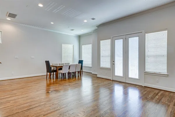$2,750 | 2209 Chenevert Street, Unit C, Houston, TX 77003