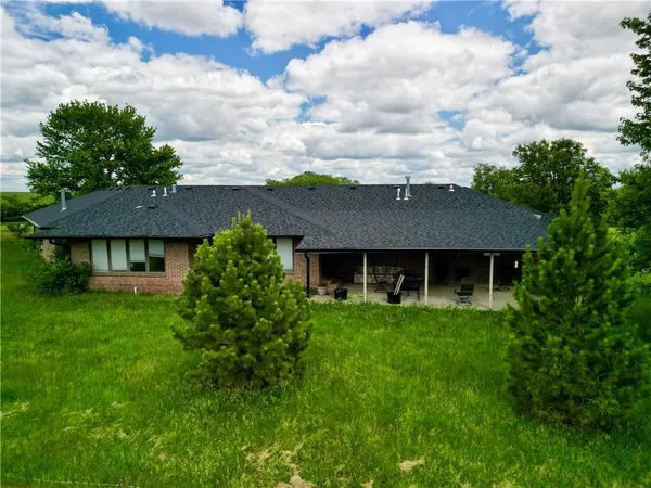 $700,000 | 12087 U Road, Hoyt, KS 66440