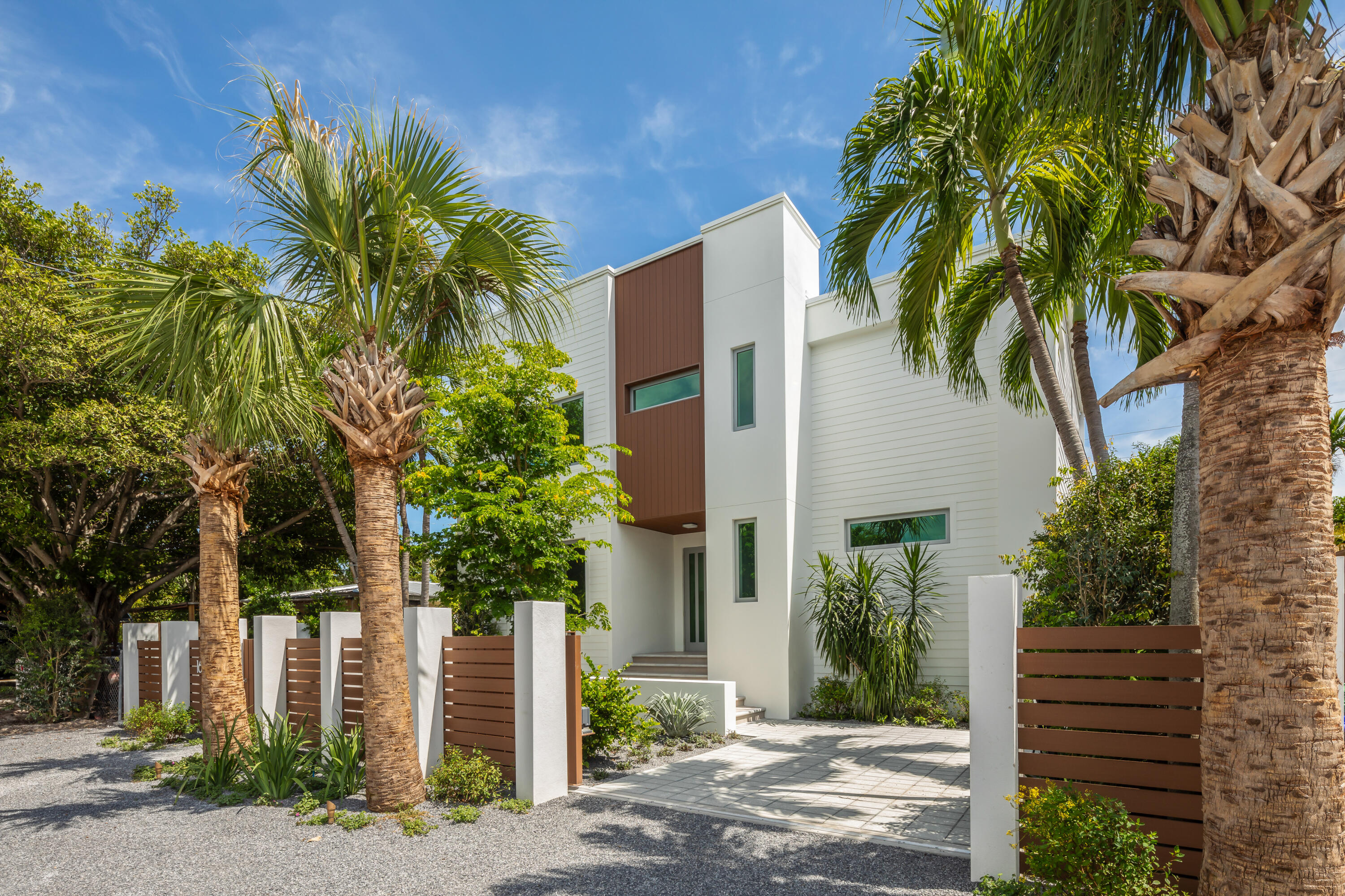 1614 Washington Street Key West, FL 33040 - Photo 27 of 59 1614 Washington St 3900x2600-71
