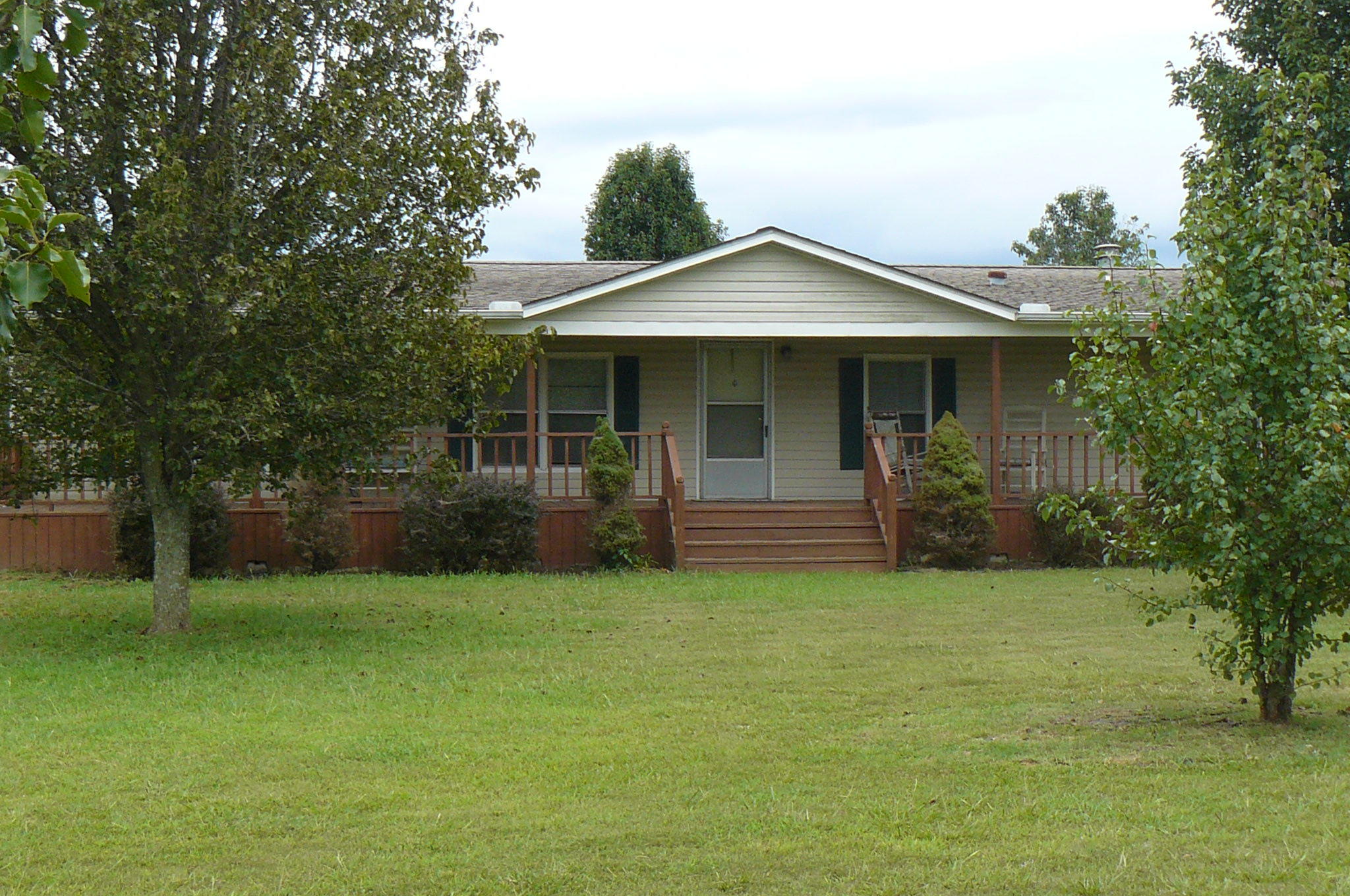1150 Oak Grove Road Madisonville, TN 37354 - Photo 3 of 20 P1060504
