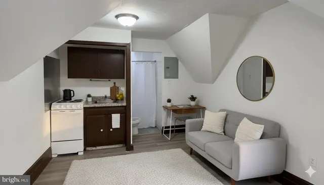 $930 | 4635 Leiper Street, Unit 5, Philadelphia, PA 19124