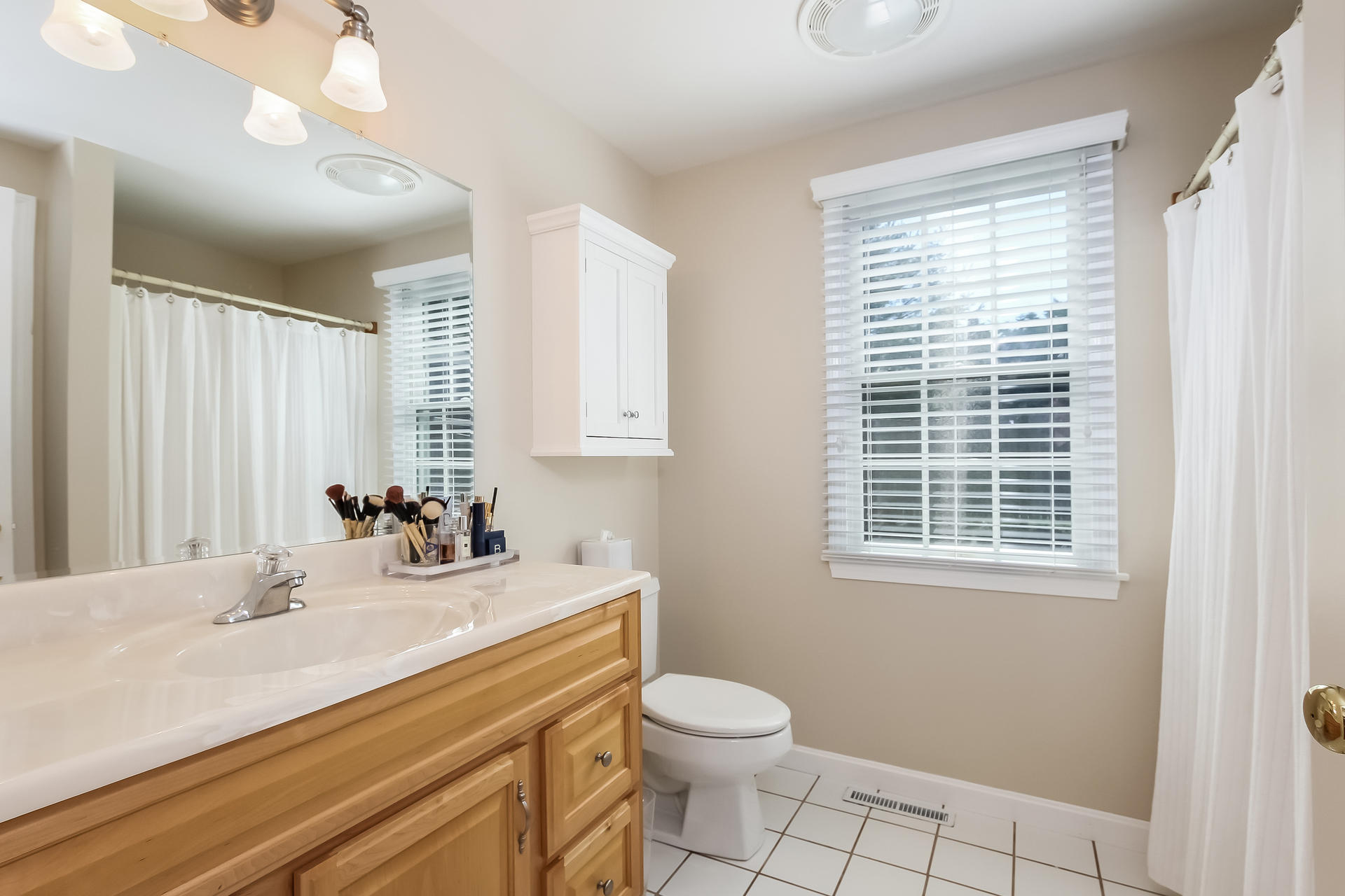 11 Aunt Zilpas Road Chatham, MA 02633 - Photo 13 of 29 016-photo-master-bathroom-6003893