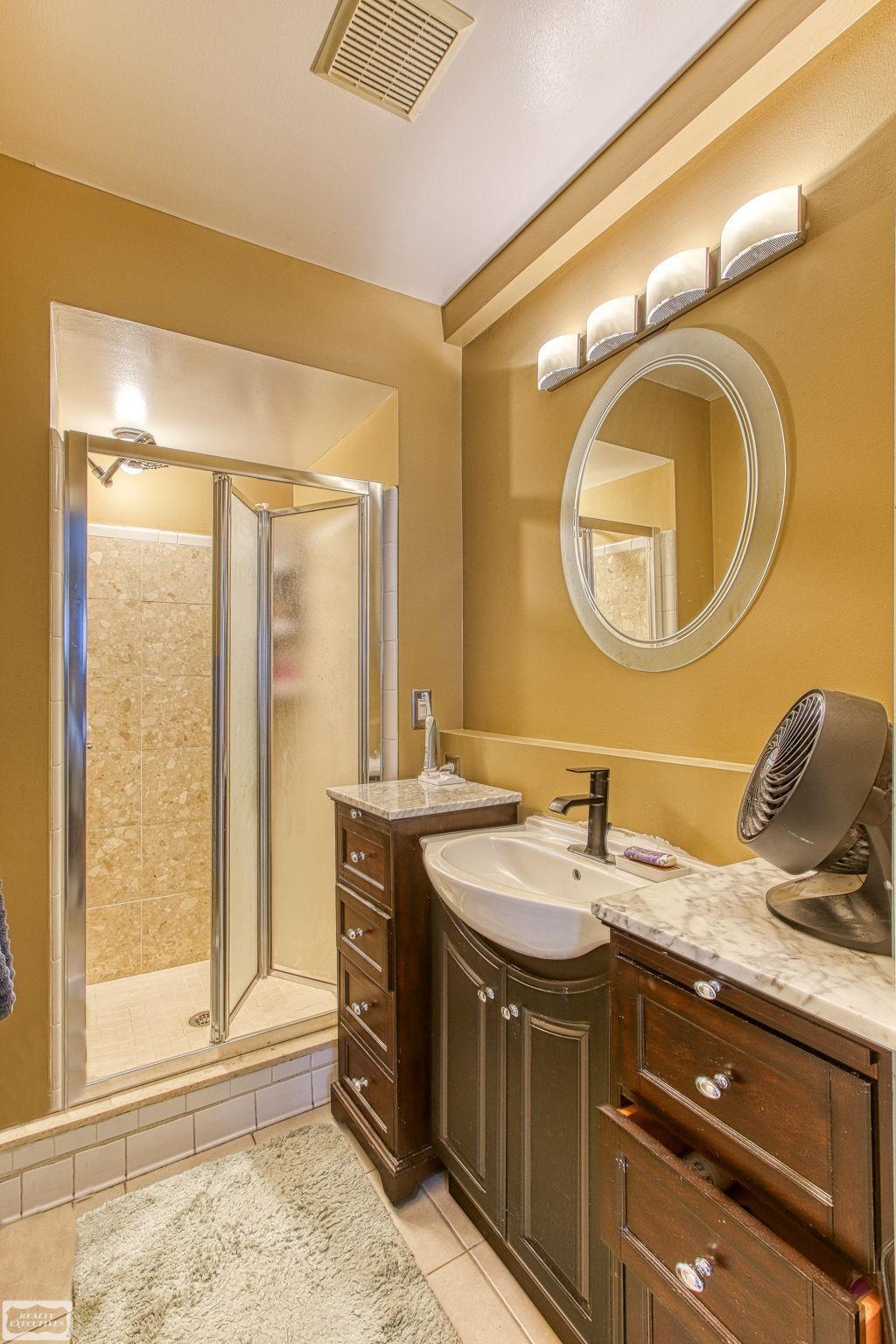 1427 Oakbrook E Drive Rochester Hills, MI 48307 - Photo 33 of 60
