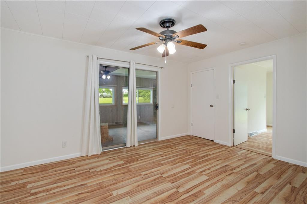 157 Wildwood Road Midland, PA 15059 - Photo 9 of 25 Gallery Image 9