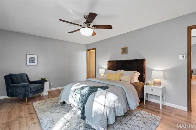 $214,900 | 10903 Village Grove Drive, Unit D, St. Louis, MO 63123