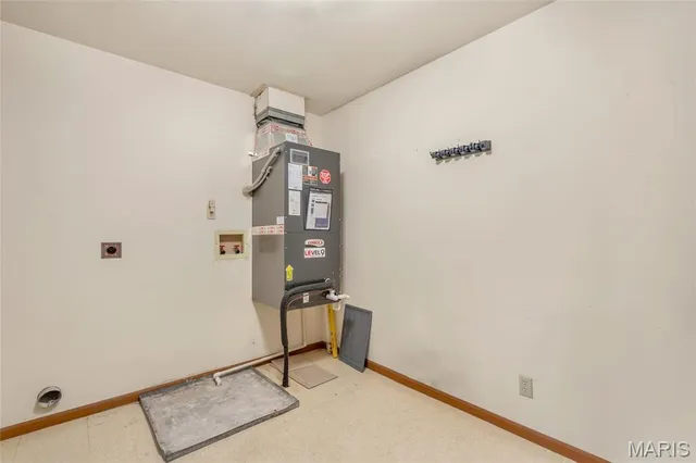 $214,900 | 10903 Village Grove Drive, Unit D, St. Louis, MO 63123