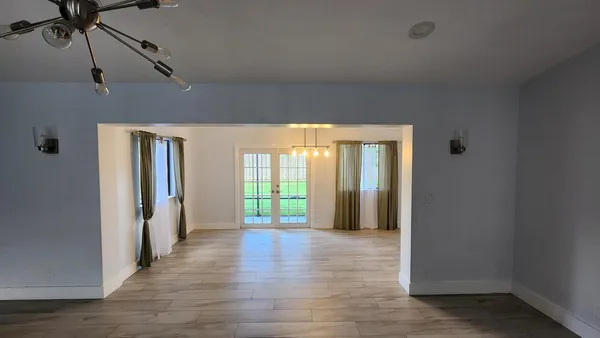 $3,850 | 21324 Chinaberry Drive, Boca Raton, FL 33428
