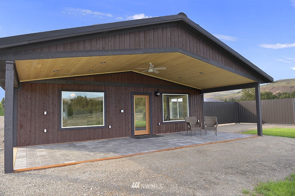 814 Twisp Carlton Road Twisp, WA 98856 - Photo 4 of 31