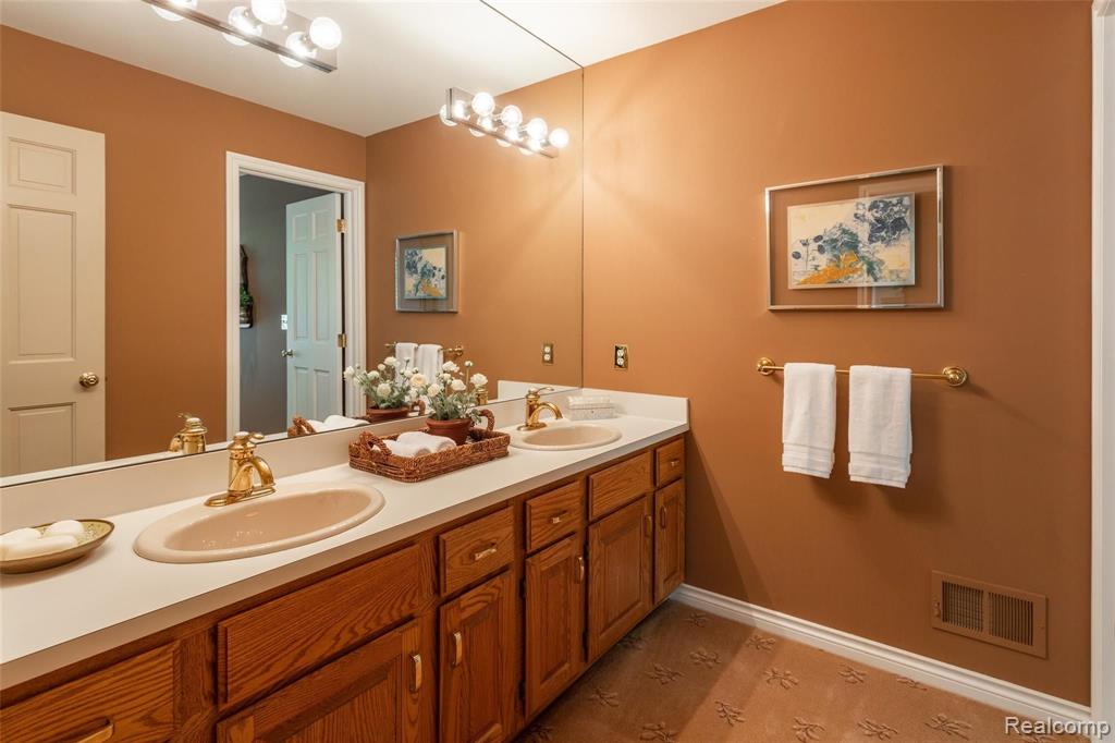 45 Vaughan-Ridge Road Bloomfield Hills, MI 48304 - Photo 40 of 45