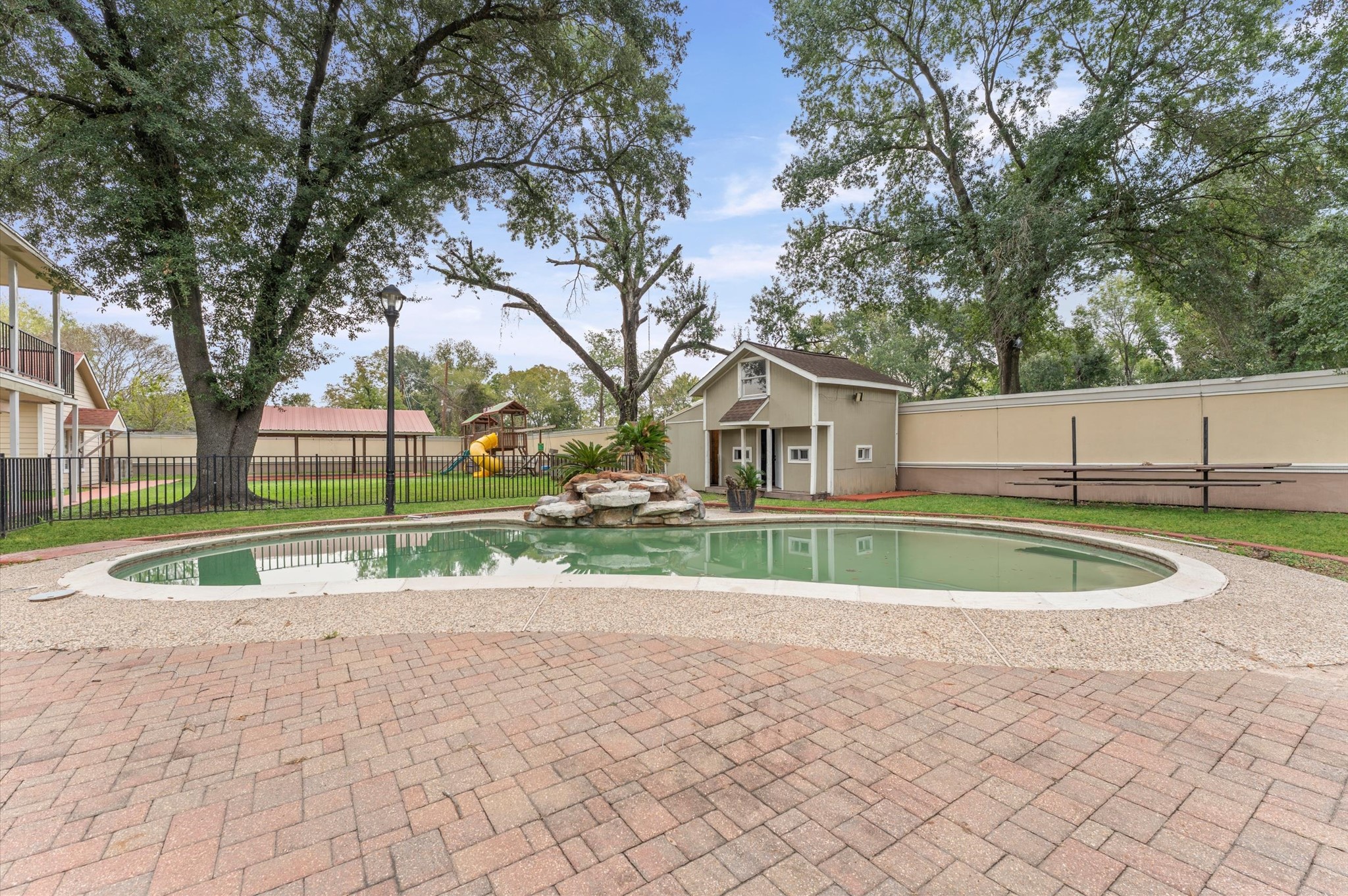 8710 Congo Lane Houston, TX 77040 - Photo 50 of 50 a view of backyard with green space