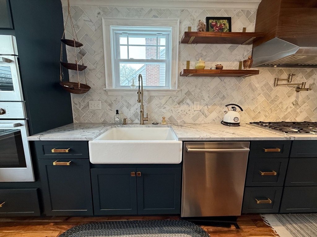 111 Stimson Street Boston, MA 02132 - Photo 5 of 23