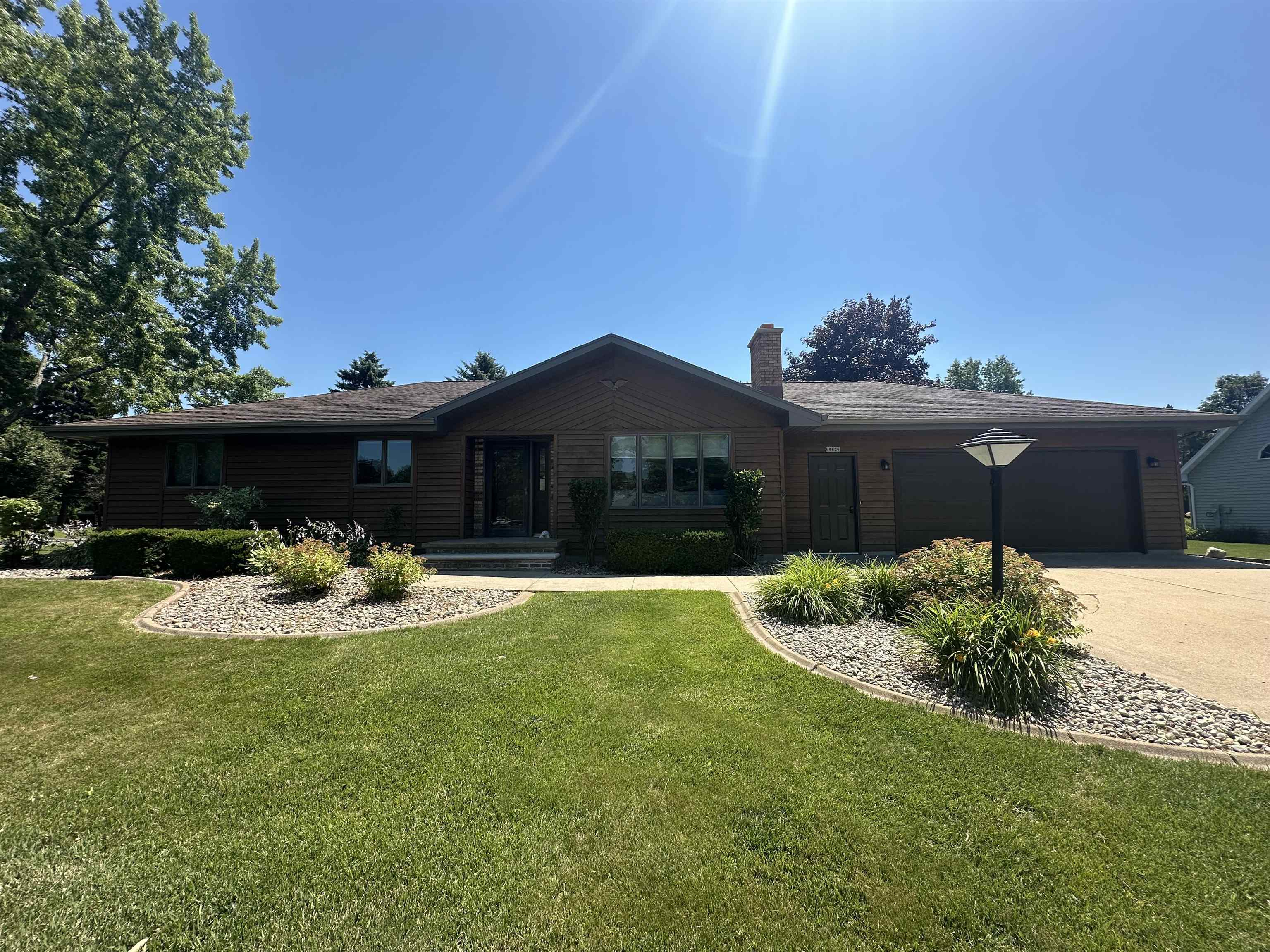 N9626 Darboy Drive Appleton, WI 54915 - Photo 1 of 21
