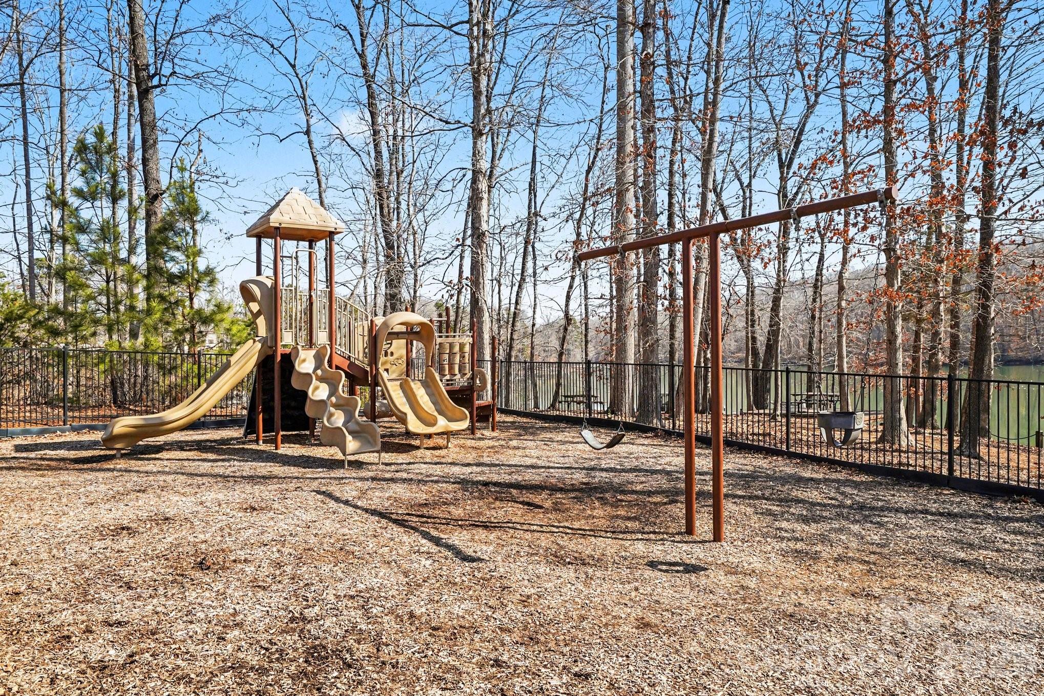 5021 El Molino Drive Charlotte, NC 28214 - Photo 40 of 45