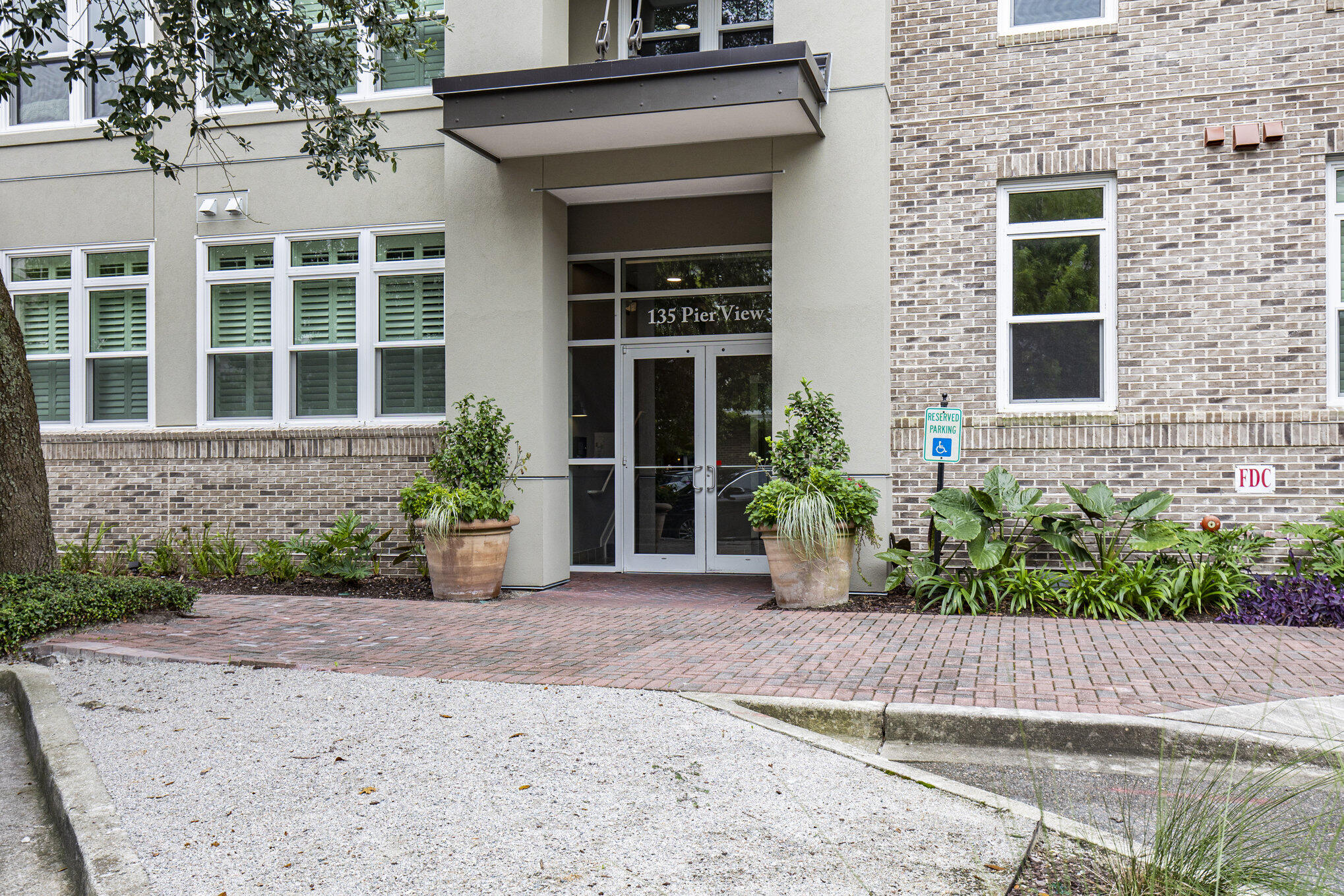135 Pier View Street, Unit 103 Charleston, SC 29492 - Photo 2 of 28 029_r6_1658-3