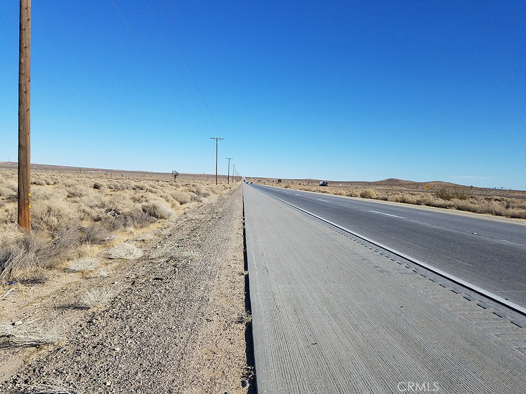 58 Mojave Ca Mojave, CA 93501 - Photo 7 of 12 a view of a refrigerator in kitchen