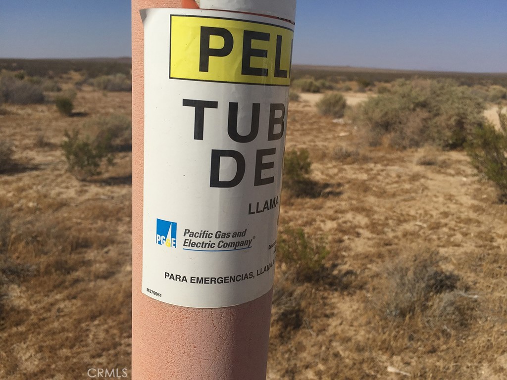 58 Mojave Ca Mojave, CA 93501 - Photo 10 of 12 a sign that is on the wall