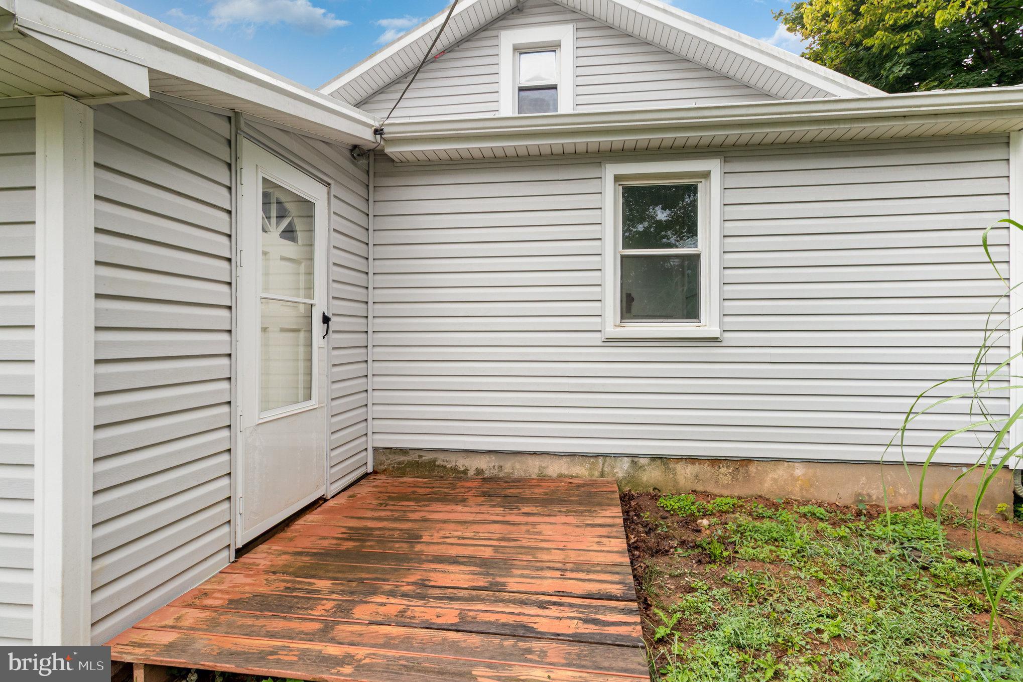 273 Copenhaffer Road York, PA 17404 - Photo 11 of 24 a view of a garage of the house
