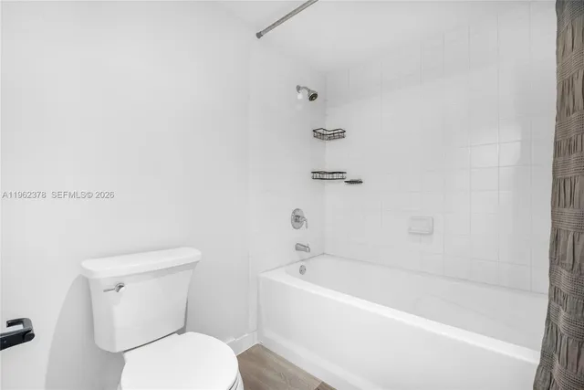 $398,000 | 7270 Southwest 88th Street, Unit B303, Miami, FL 33156