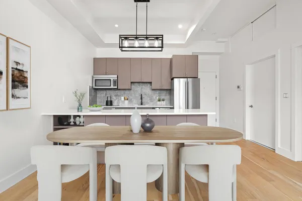 $895,000 | 5-12 51st Avenue, Unit 2A | Long Island City