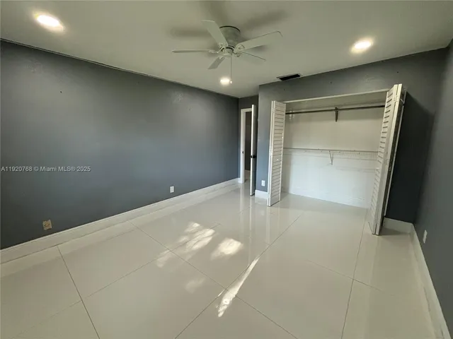 a view of empty room