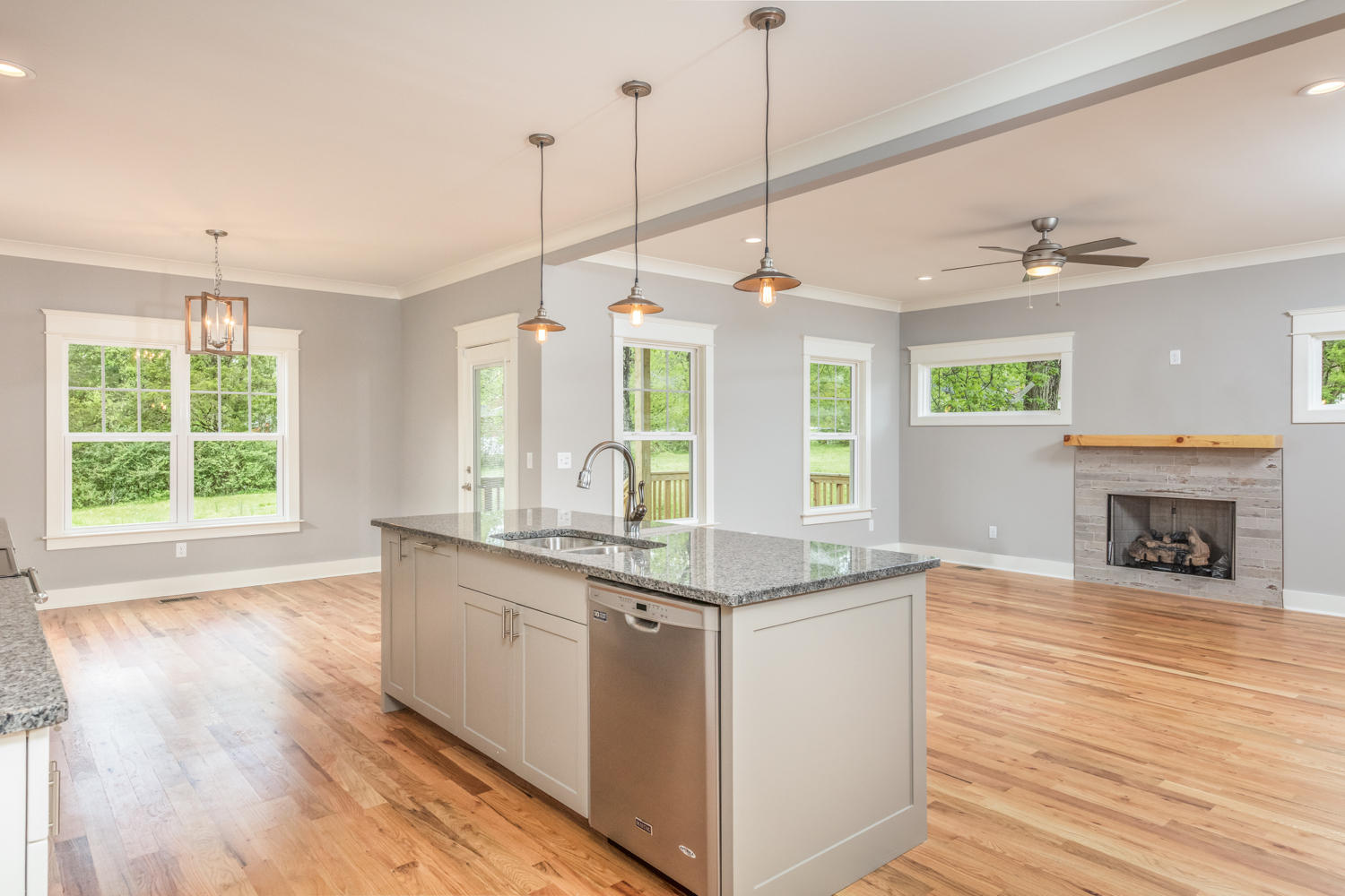 8523 Morin Road Chattanooga, TN 37421 - Photo 4 of 21 8523 Morin Rd Chattanooga, TN 37421 - 03
