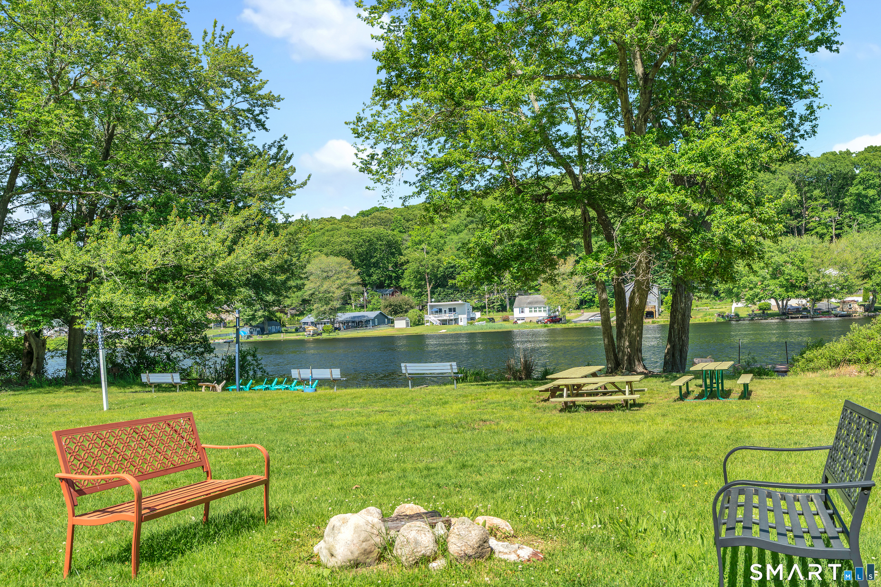 13 Foxcroft Road East Lyme, CT 06357 - Photo 31 of 36