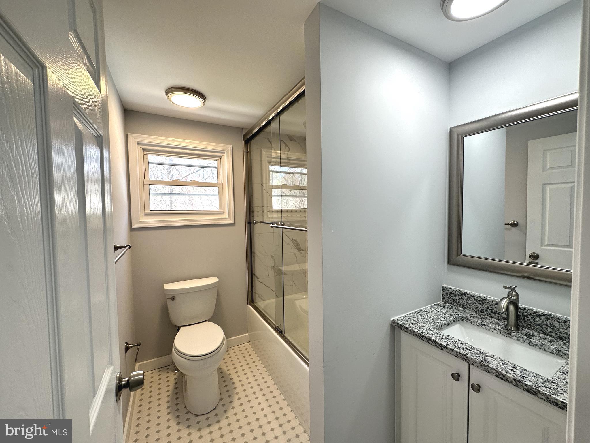 7234 Race Road Hanover, MD 21076 - Photo 15 of 38 full bath #1 - main level