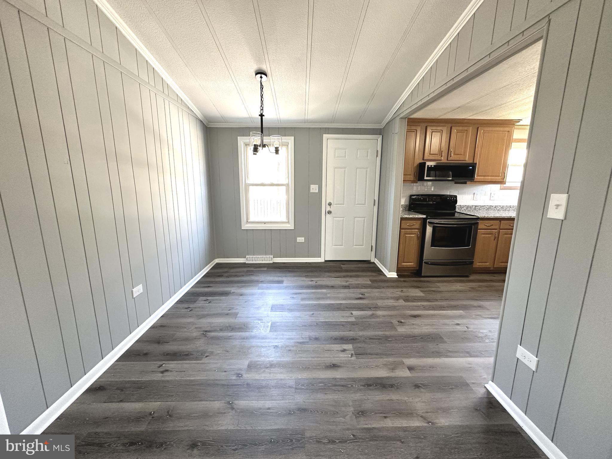 7234 Race Road Hanover, MD 21076 - Photo 6 of 38 dining area
