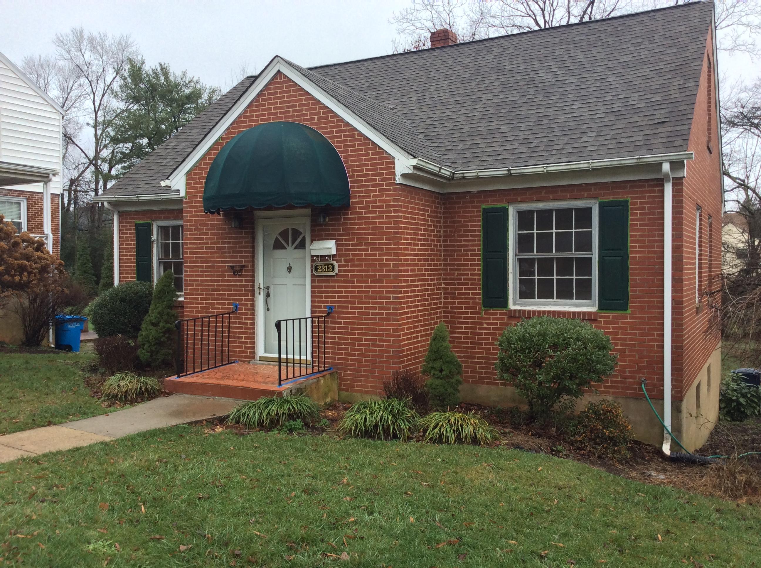 2313 York Road Southwest Roanoke, VA 24015 - Photo 1 of 8 Front