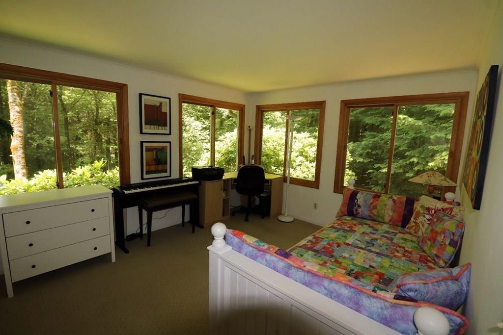 69 South Village Road Tolland, MA 01034 - Photo 17 of 40