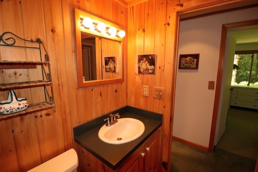 69 South Village Road Tolland, MA 01034 - Photo 26 of 40