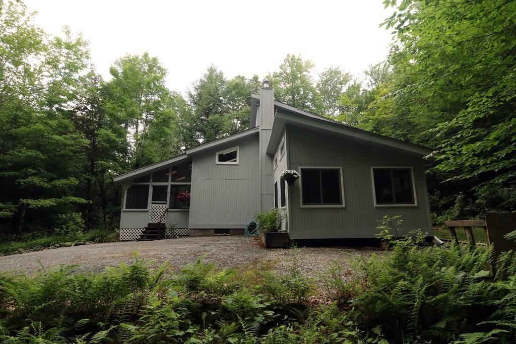 69 South Village Road Tolland, MA 01034 - Photo 3 of 40