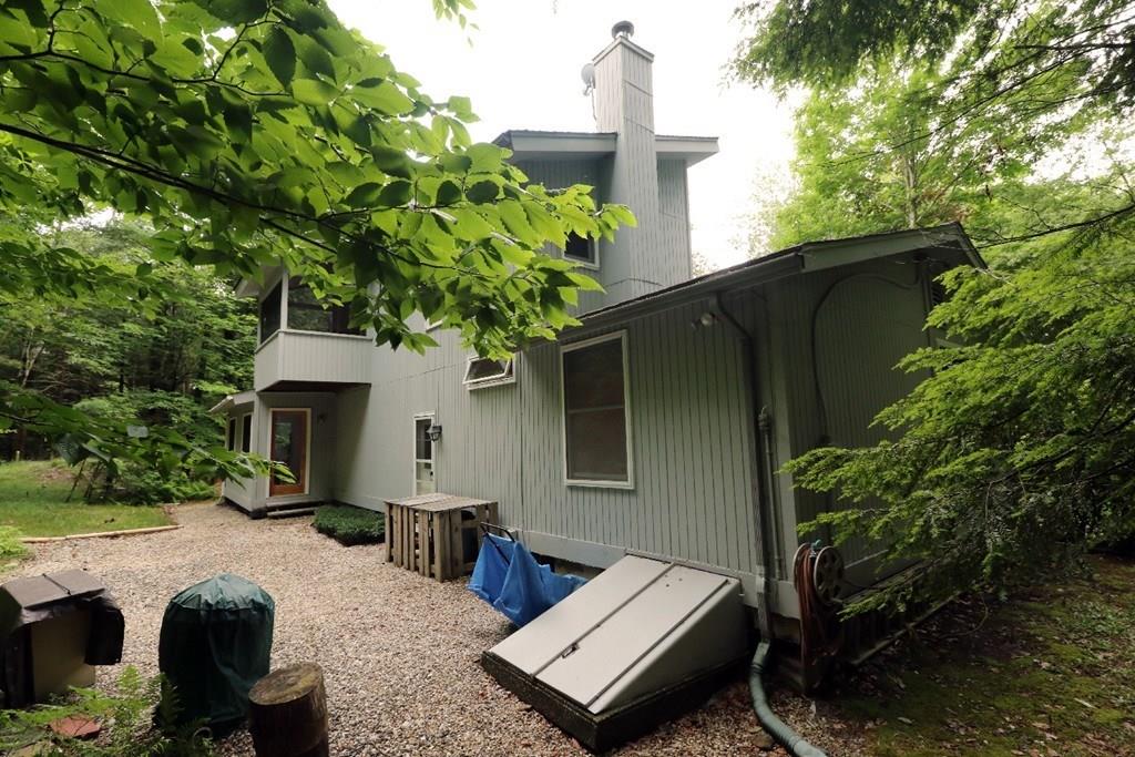 69 South Village Road Tolland, MA 01034 - Photo 4 of 40