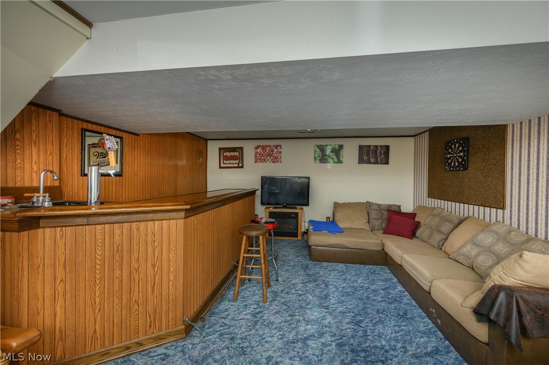 2677 Summit Road Akron, OH 44321 - Photo 17 of 33